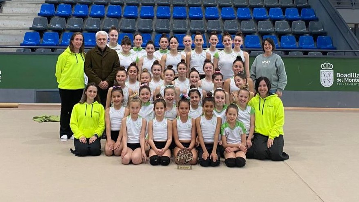 Entrega del galardón 100% Espíritu Deportivo en el pabellón